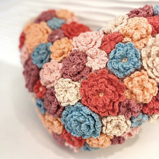 Blooming Heart - Kissen
6