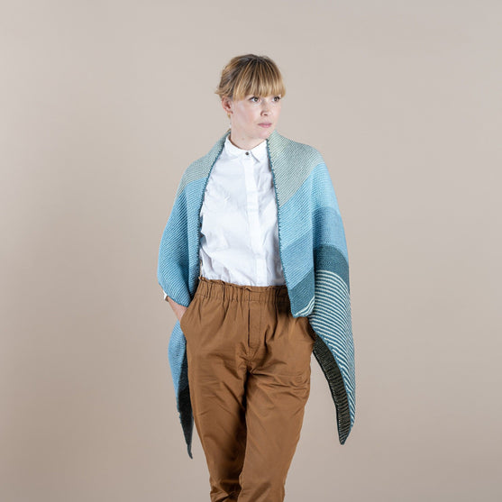 Metorit - Asymmetrisches Schultertuch
2