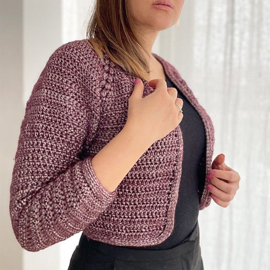 Pearly Elegance - Cardigan
7