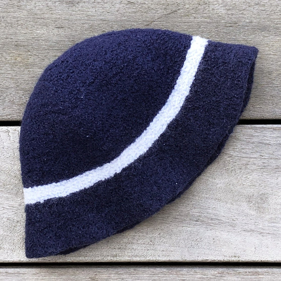 Downtown - Gestrickter Schlapphut
3