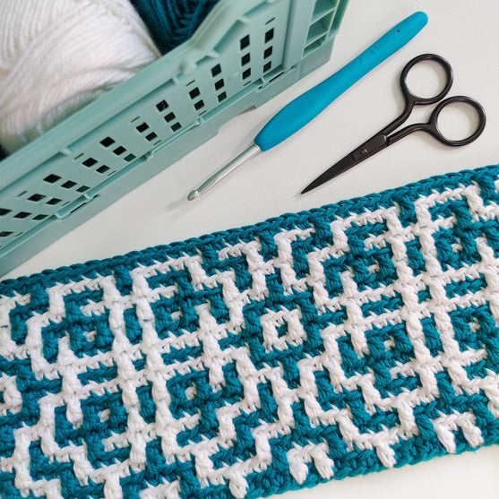 Tangled Tides - Wandbehang
4