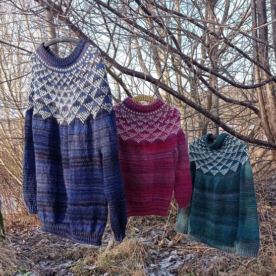 Triangle - Sweater
4