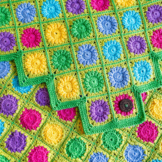 Whimsical Garden - Tuch
7