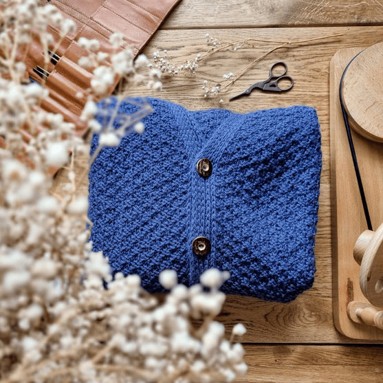 Tom’s Cardi - Cardigan
3