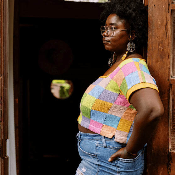 Suncatcher - T-Shirt mit Karree-Ausschnitt und Intarsien
8