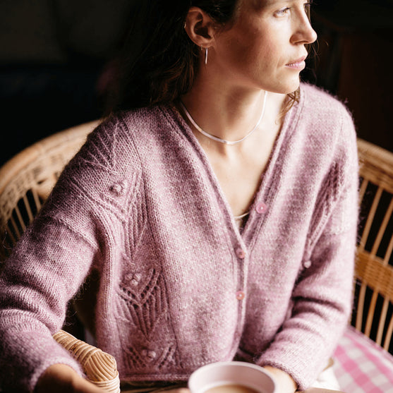 Antanilla - Lochmuster-Cardigan
10