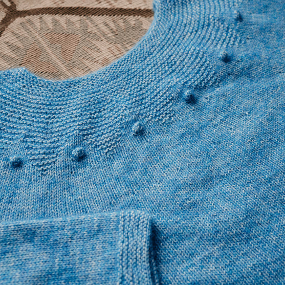 Adorned Pullover - Pullover mit Krausrippen-Passe
10