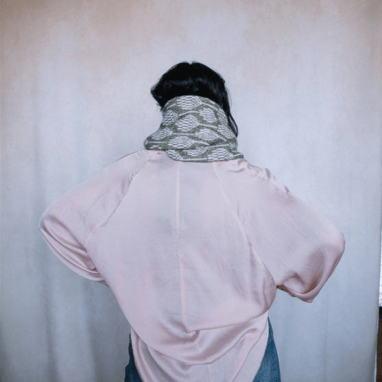 Biophilia - Farbmuster-Schal
3