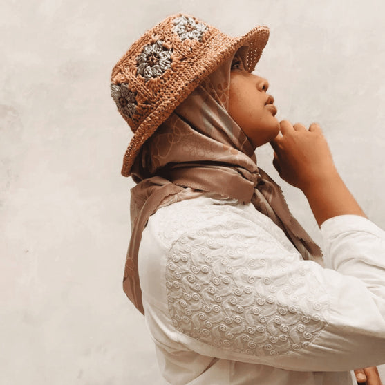 Gänseblümchen-Boater-Hut
11