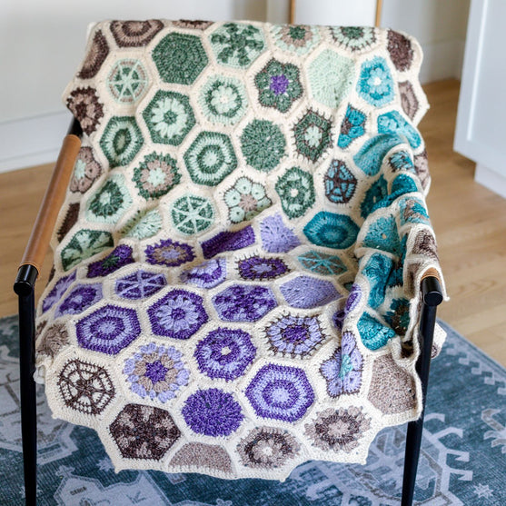 Aura - Motivdecke - #FrostandBloomCAL
8