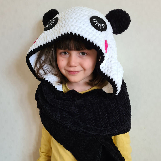 Panda Schal
2