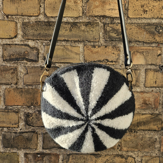 Bolsje - Gefilzte Tasche
2