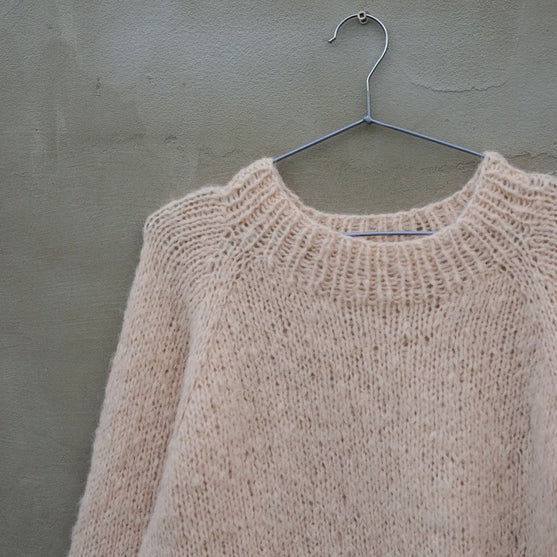 Celestia Sand - Pullover
3