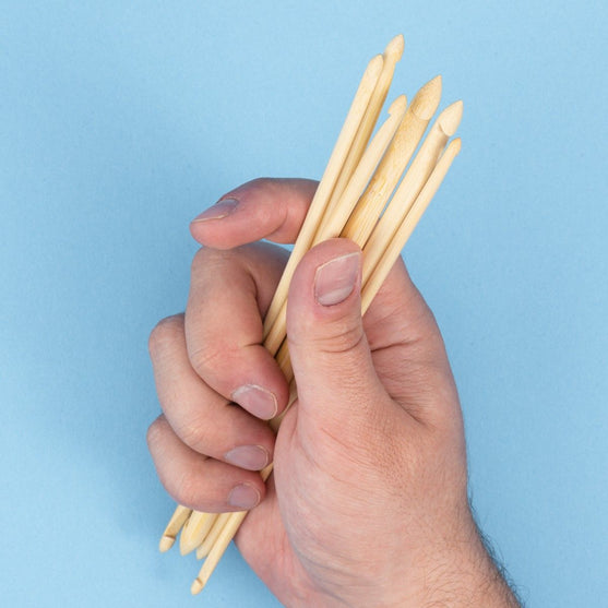 Doppeltes tunesisches Häkelnadelset aus Bambus – 20 cm - Hobbii
3