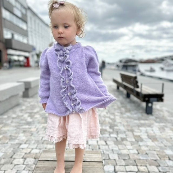 Fantasie - Kinderstrickjacke
2