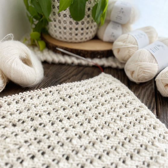 Cloudy Days - Schal
2