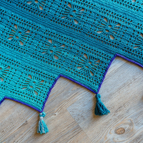 Ethereal Path - Tuch
16