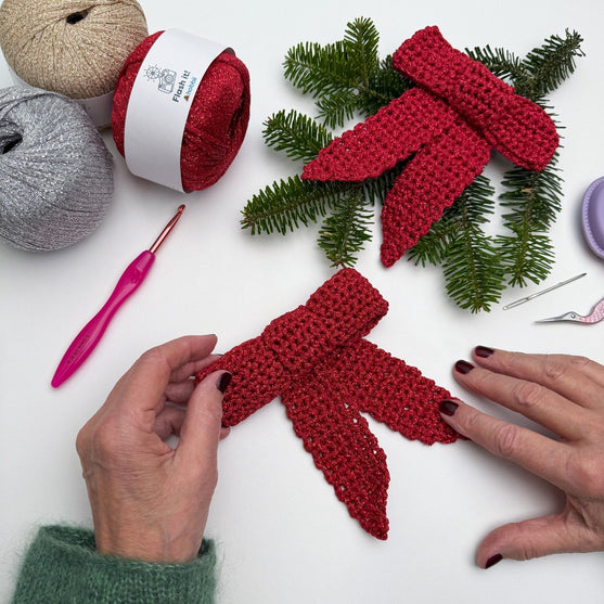 Gehäkelte Schleife - Weihnachtsdeko
6
