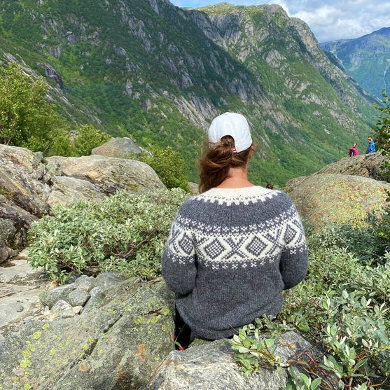 111-14 Kuschelpullover Chunky Cortina
2