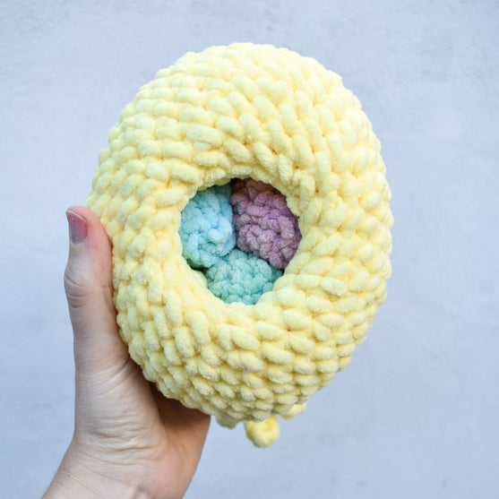 Henny - Henne mit Eiern
4