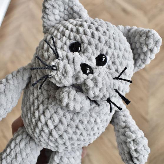 Mietze die Katze
7