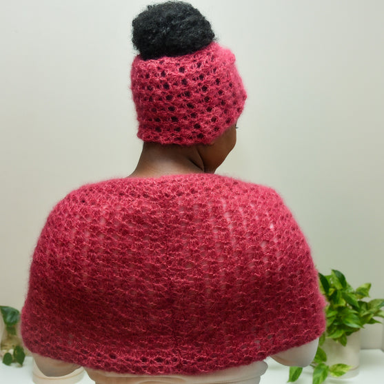 Feathered Kiss - Loop-Schal & Stirnband
4