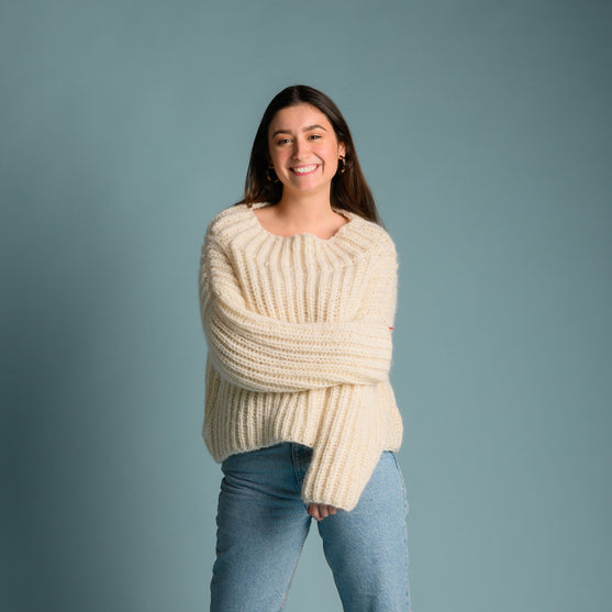 Naomi - Patentsweater
2
