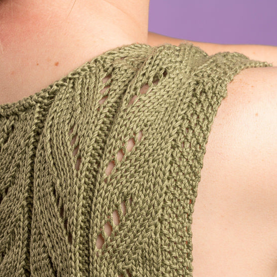 Eva - Sommertop in Rainbow Bamboo
5