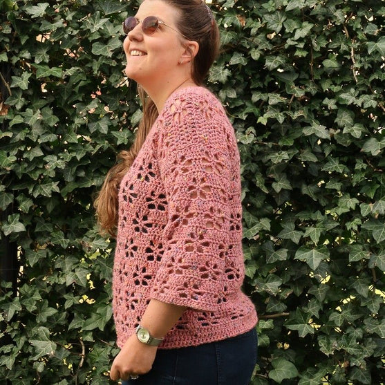 Fleur - Lace Pullover
4