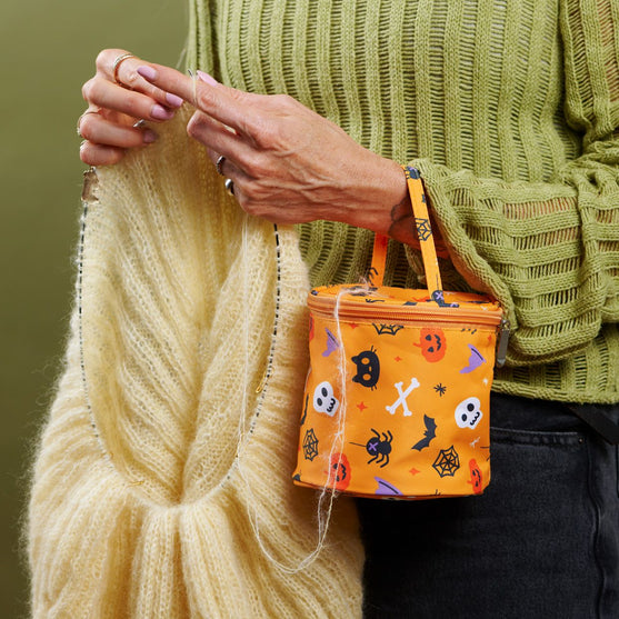 Garnhaltertasche mit Halloween Aufdruck - Hobbii
2