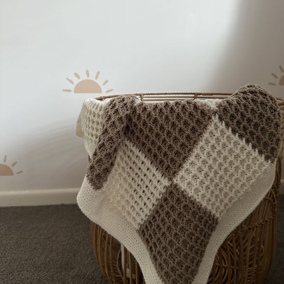 All Checkered Out - Babydecke
2