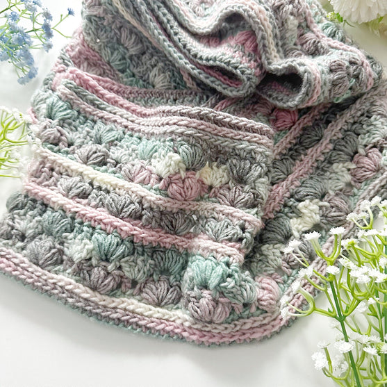 Amarië - Rundschal
7