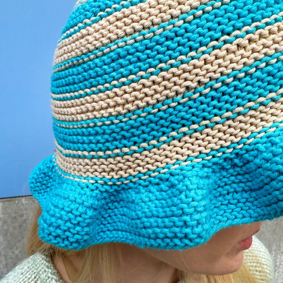 Sopka - Schlapphut mit Rüschenrand
5