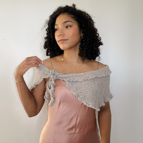 Claire - Schultertuch
4