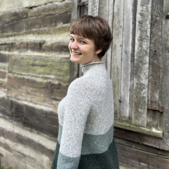 Cozy Cabin - Pullover
4