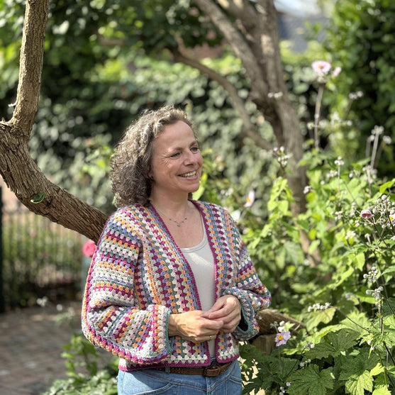 Oh So Colorful Granny - Strickjacke
2