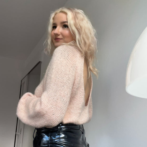 Call Me Back - Pullover
5