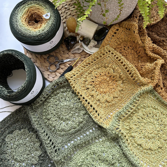 Grandma Earth - Tuch
6