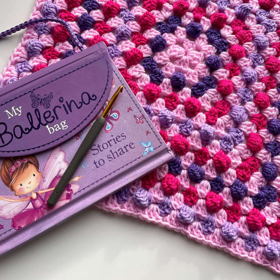 Bella’s Bobble Granny Square - Decke
2