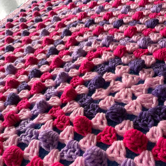 Bella’s Bobble Granny Square - Decke
4