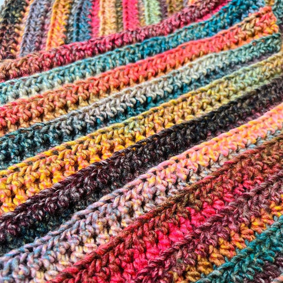 Autumn Hugs Set – Schal, Mütze und Stirnband
7