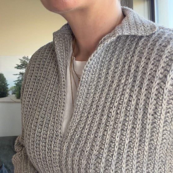 Evelyn - Rippenpullover
4