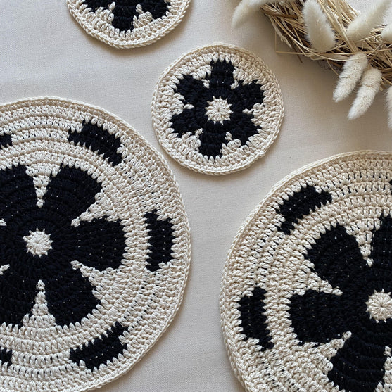 Mary - Setzdeckchen
4