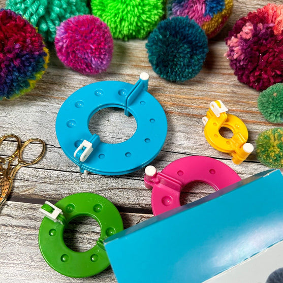 Hoop Herstellungs Set für Pompon - Hobbii
4