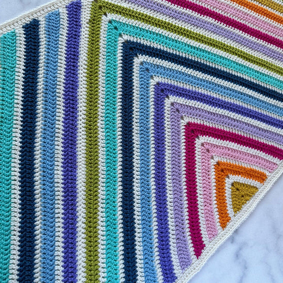 Rainbow Peaks - Stola
4