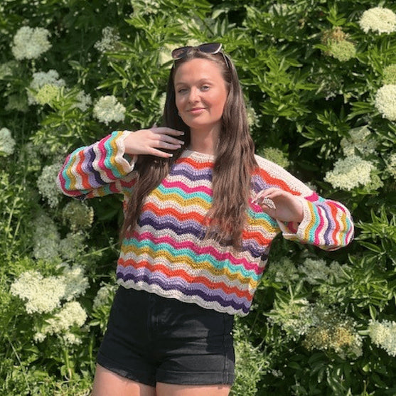 Dancing on the Waves - Pullover
2