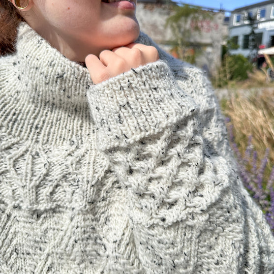 Slate - Pullover
3