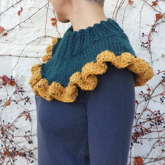 Susurrous - Schalkragen
4