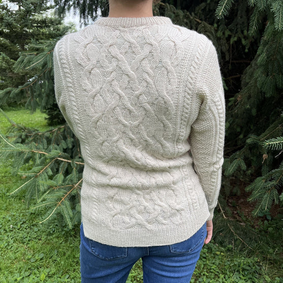 Snow and Pine - Pullover
3