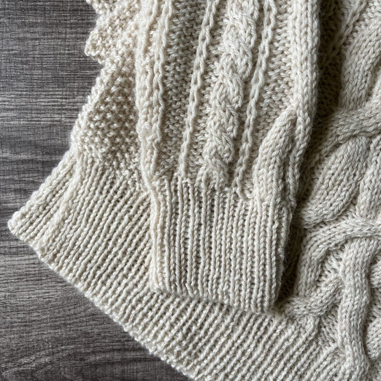 Snow and Pine - Pullover
7